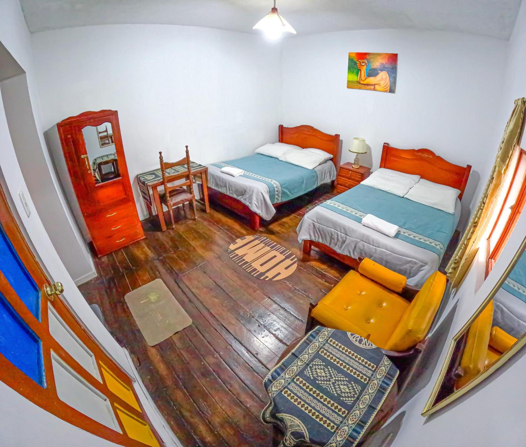 Colonial House Inn Кито Екстериор снимка